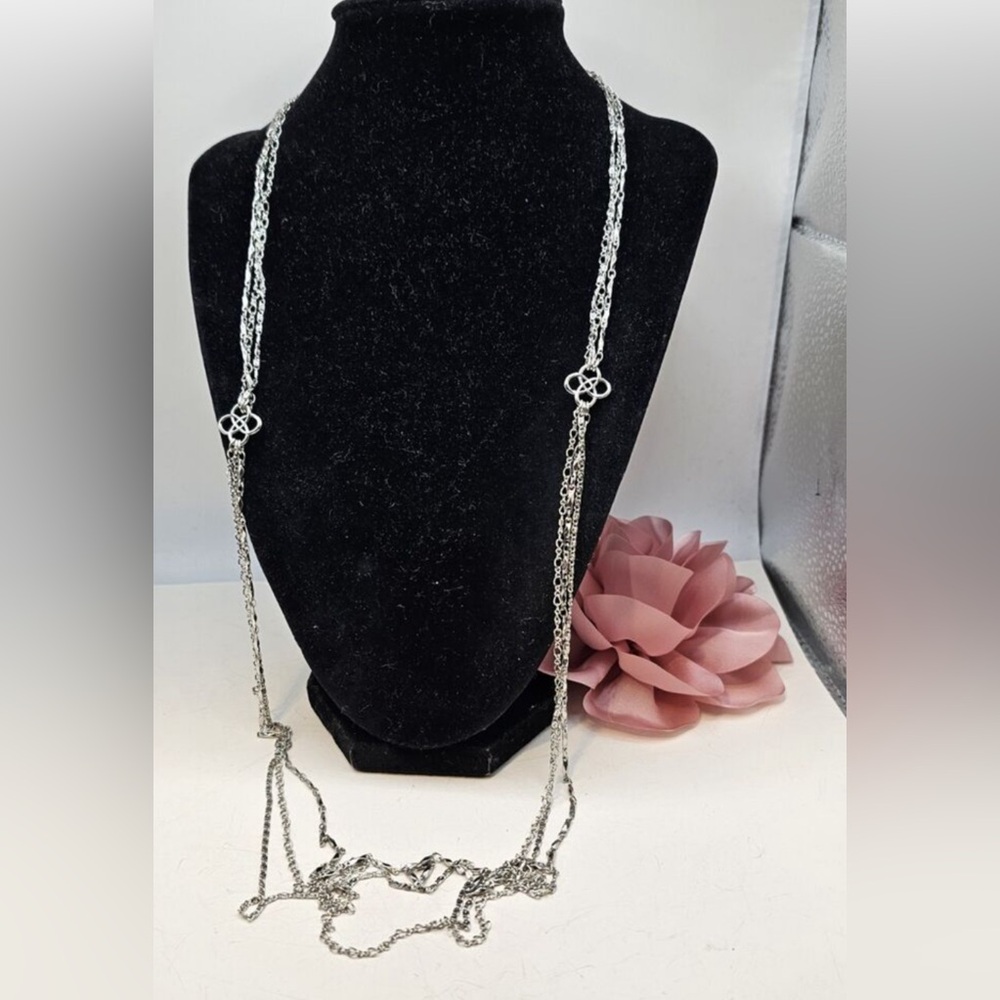 Elegant Silver Chain Necklace